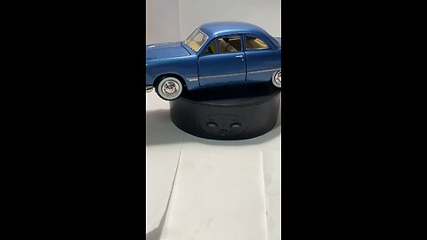Man Cave Collectible: 1949 Ford Coupe Bayside Blue Diecast Car 1:24 8x3x2.5 Great Condition