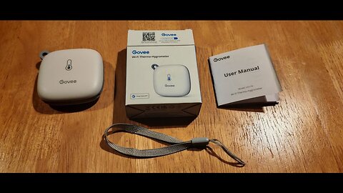 GOVEE ⌨ WIFI 📞THERMO 🧪HYGROMETER STAY COOL 😎 WHILE YOU KEEP YOUR ROOM A CERTAIN TEMP USING THE APP 📱
