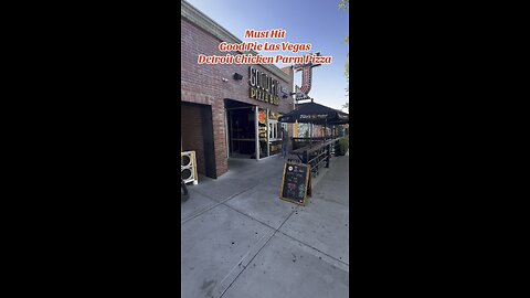 Las Vegas Must Hit Spot!🔥🔥🔥#pizza #lasvegas #fyp #trending #reels