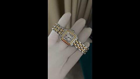 Cartier Panthère de Cartier watch, medium model, quartz movement. Case in yellow Ref: W2PN0007