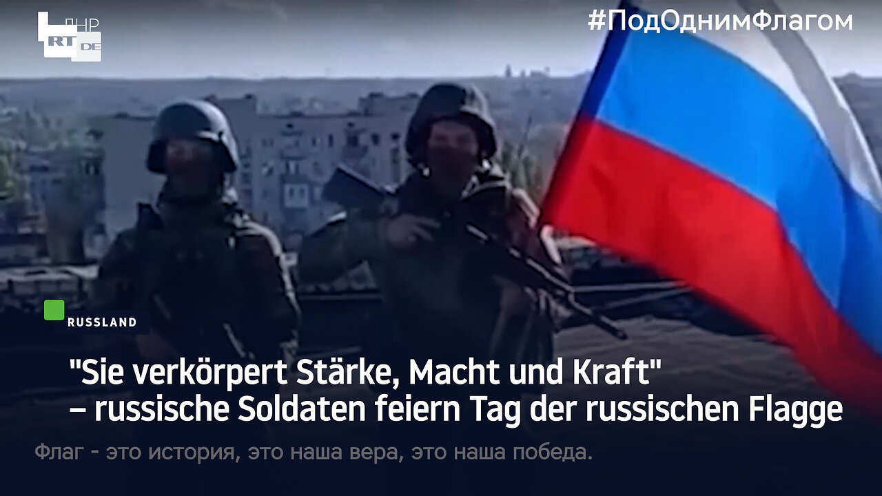 Sie verkörpert Stärke, Macht und Kraft – russische Soldaten feiern Tag der russischen Flagge