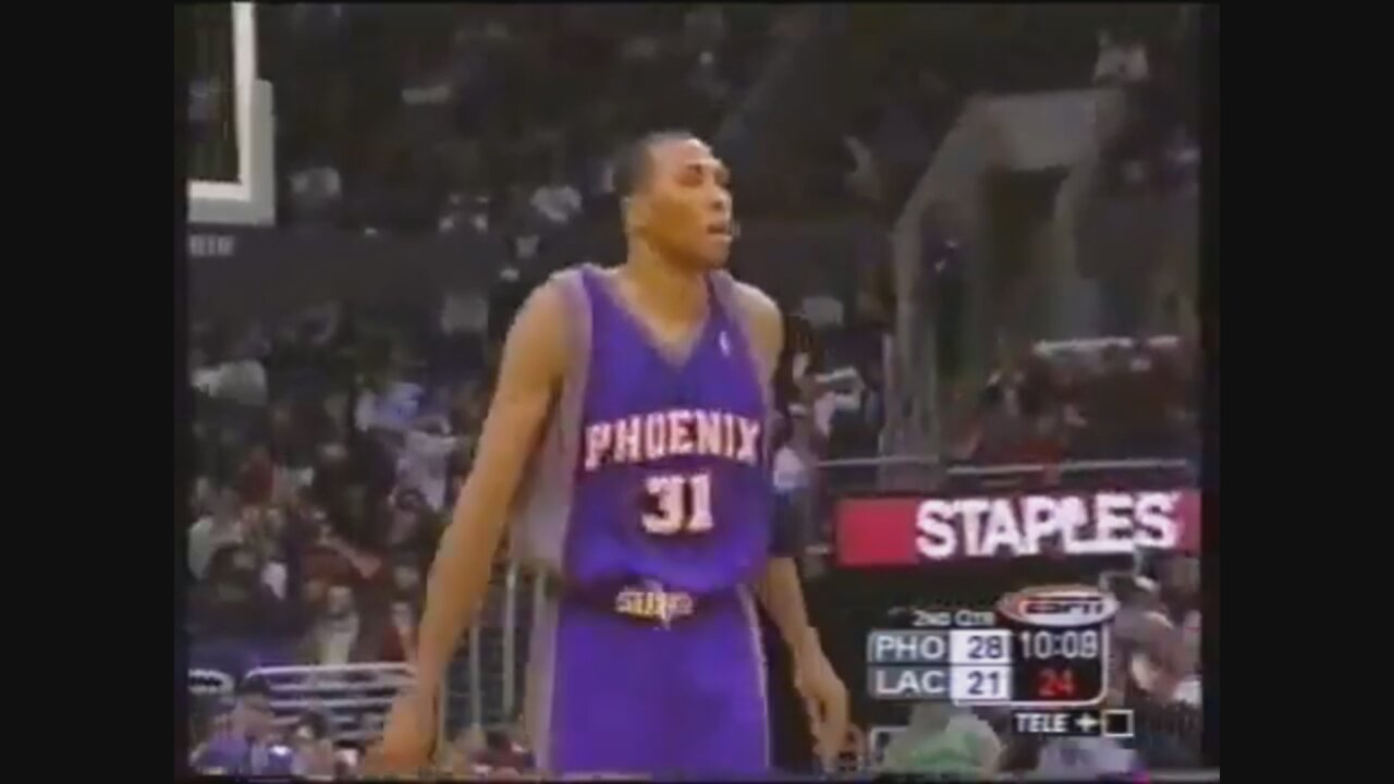 Shawn Marion 20 Points 3 Ast 3 Stl @ Clippers, 2002-03.