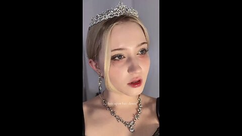 hair up or hair down