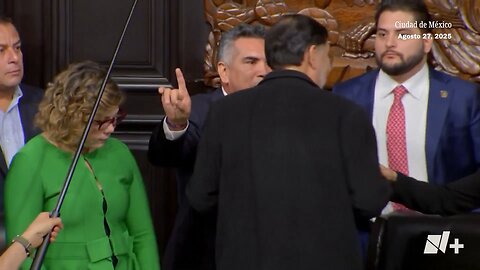 A literal FISTFIGHT just broke outon thefloor ofthe Mexican Senate, as members cashover UnitedStates