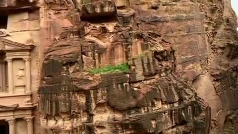 PETRA, THE LOST CITY OF STONE