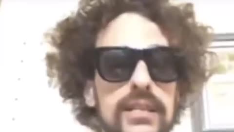 During a livestream ISSAC KAPPY said he got a panicked call from Jim Carrey - Flashback!