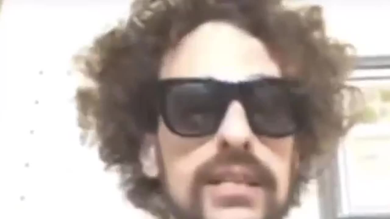 During a livestream ISSAC KAPPY said he got a panicked call from Jim Carrey - Flashback!