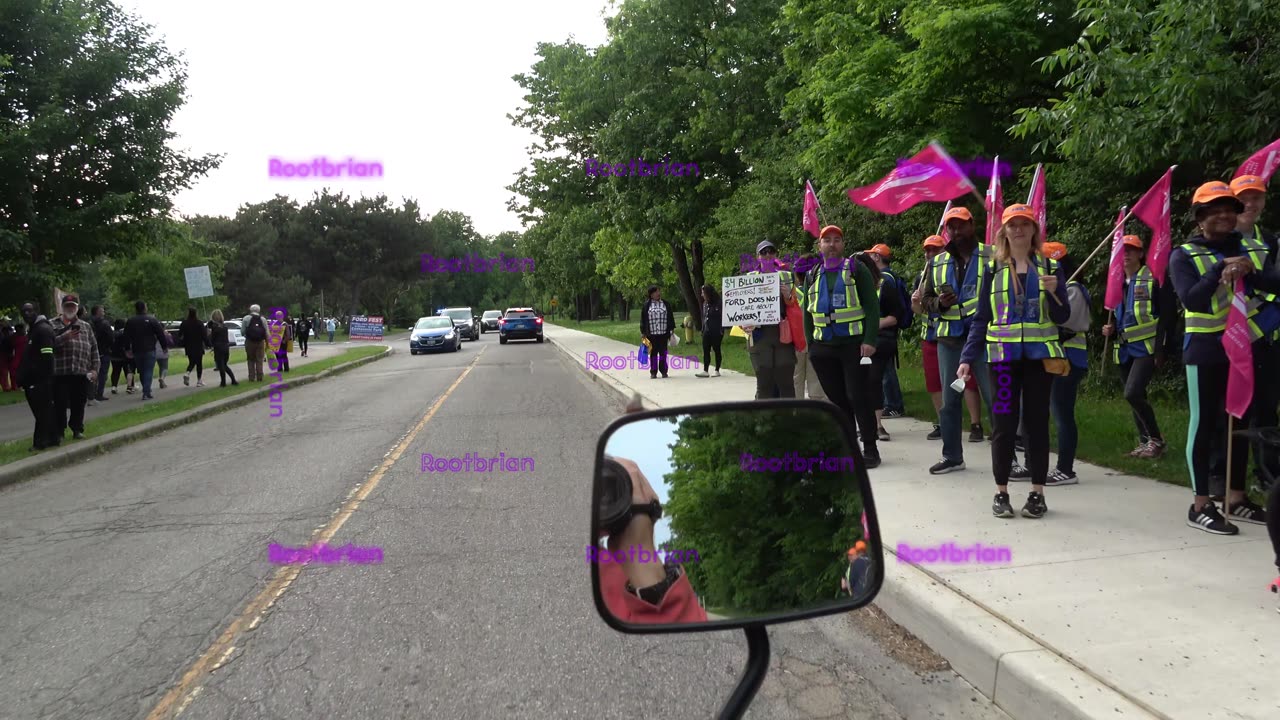 Ford Fest - Stationary Protests and the crowds + BBQ smoke