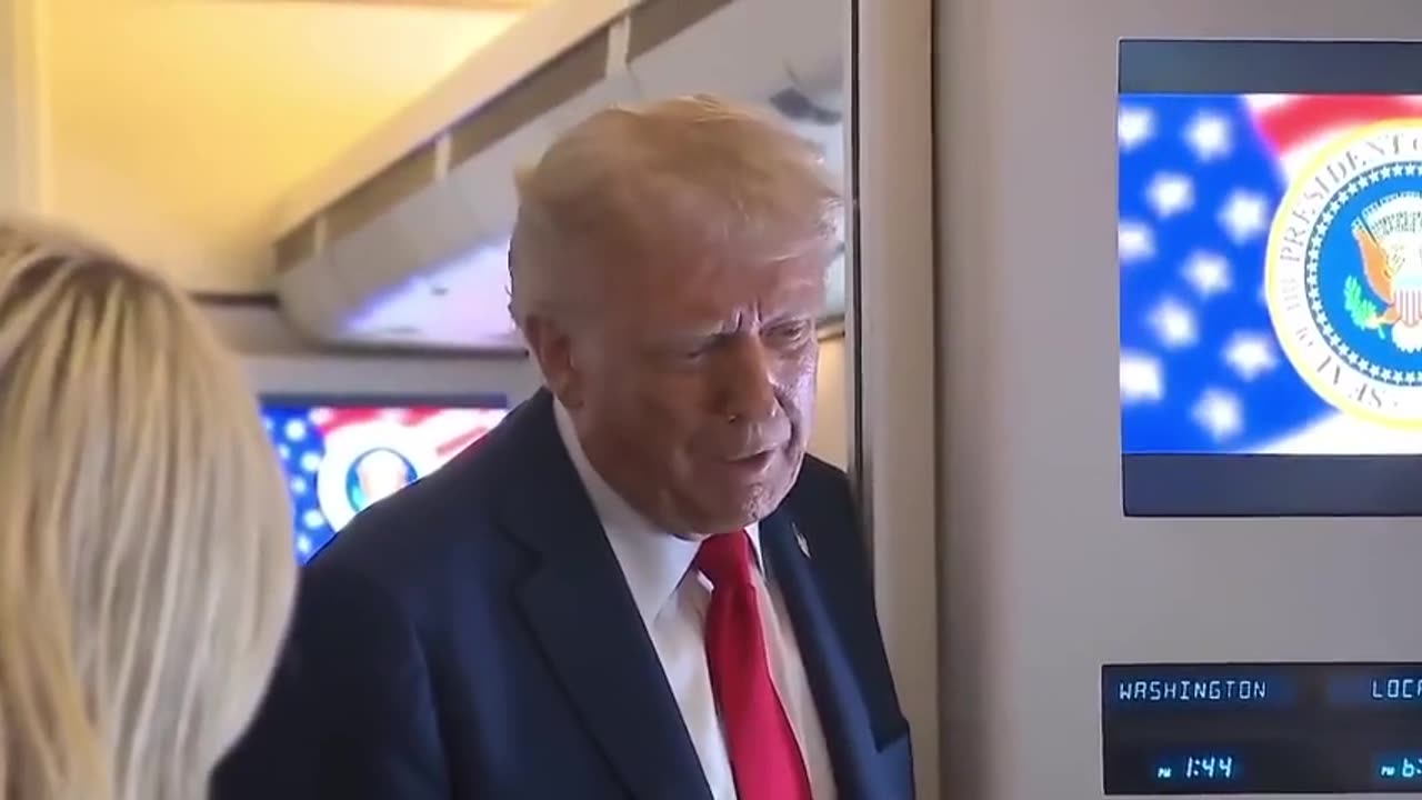 Trump Calls For Ilhan Omar’s Removal From Congress