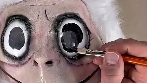 Viral: Turning Momo Into a Creepy Bunny Mask! #diy #cosplay #mask #art #horror #