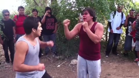😲🥋 Grey Shirt with 1 Month of MMA Training Takes on Larger Opponent! | FCN