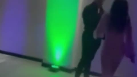 Expone la infidelidad de su esposa en su cumpleaños