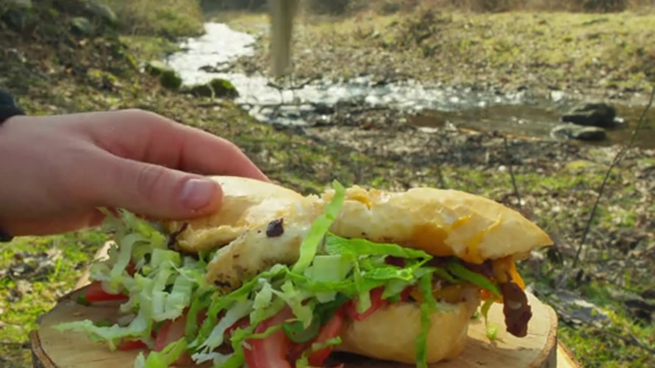 Steak Sandwich out in Nature 😍🔥