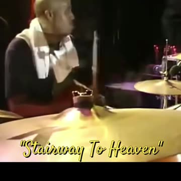 Steven Seagal play Stairway To Heaven Guitar Solo