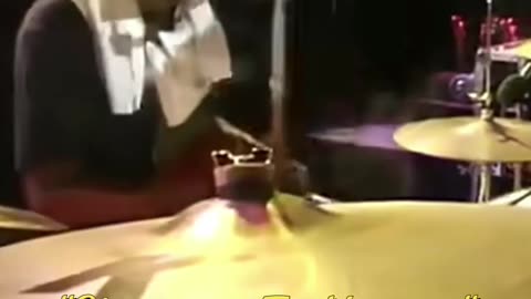 Steven Seagal play Stairway To Heaven Guitar Solo