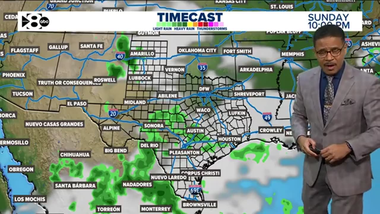 DFW Weather: Rain chances go up later this week, bringing cooler temperatures
