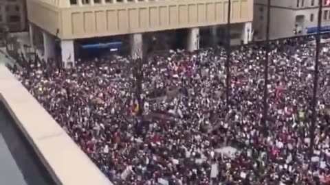 Scenes of thousands of people going to the streets of Chicago, against Donald Trump and Elon Musk.