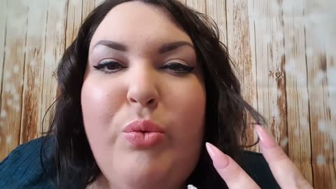 FB_2017_02_03_Too Faced Sweet Peach Lip Gloss | Bomb or Bust?