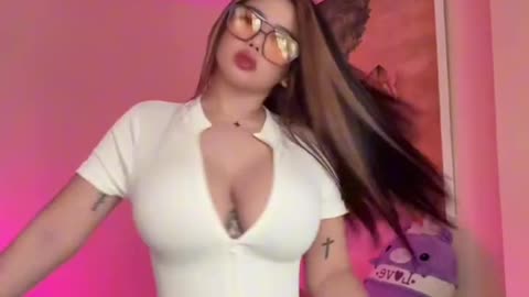 🐪👣 Sexy In White 💯🌶️