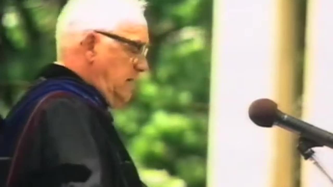 May 24, 1997 - Prof. Paul Kissinger Speaks to DePauw's Class of 1997