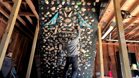 How Do You Manage Fear And Conditions When Climbing?