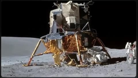 Moon Landing Strangeness