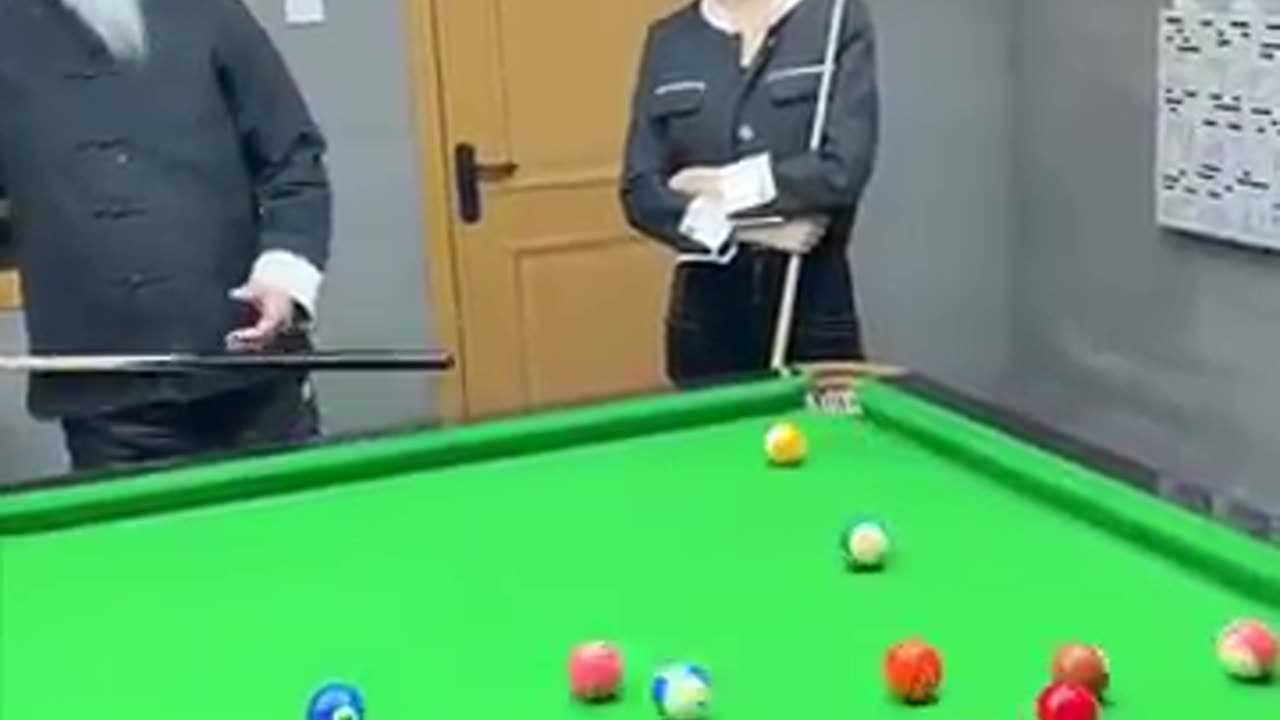 Funny man🤣🤣🤣