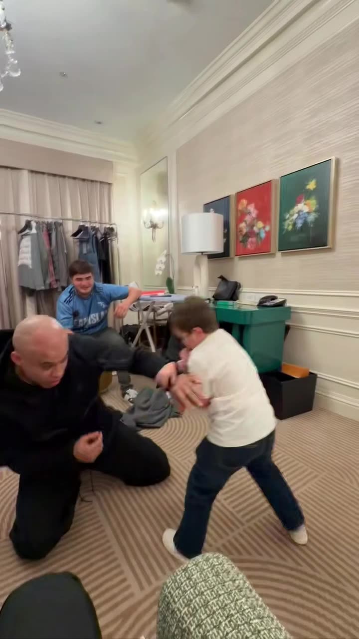 Hasbulla Fights Ali Abdelaziz — His Left Hand Is No Joke