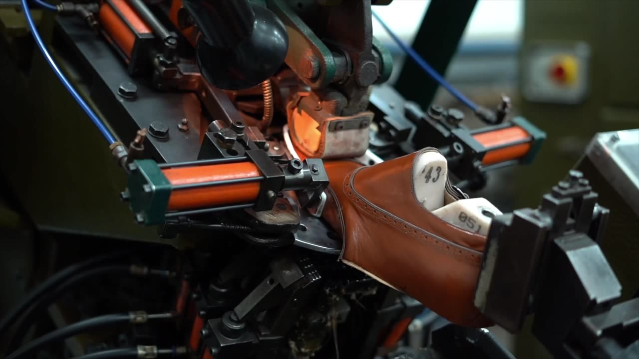 Мастерская Сумок: Ремонт, Реставрация, Уход. Не спешите прощаться с любимой сумкой!