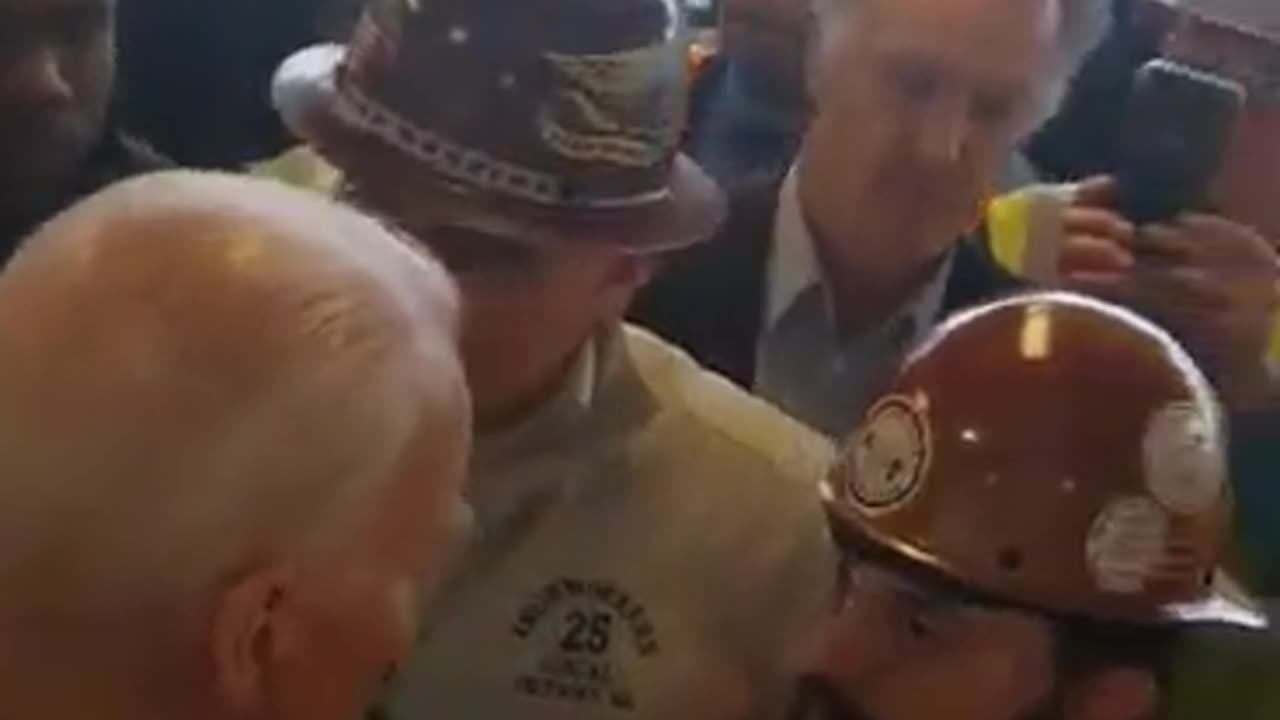 Biden being put in his place by taxpayers!