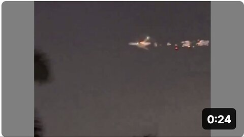 "Mechanical Issue Forces American Airlines Boeing 777 to Emergency Land at Los Angeles Airport"