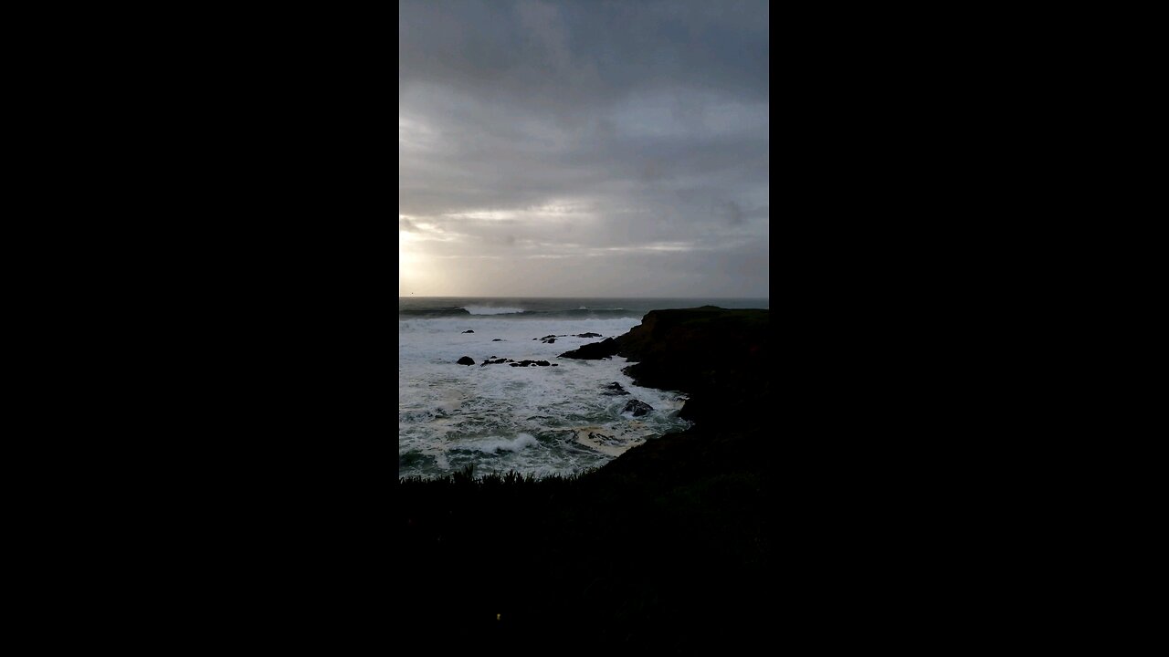 Sea Breeze Big Waves.