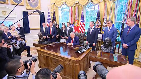Trump signs orders to boost US nuclear energy