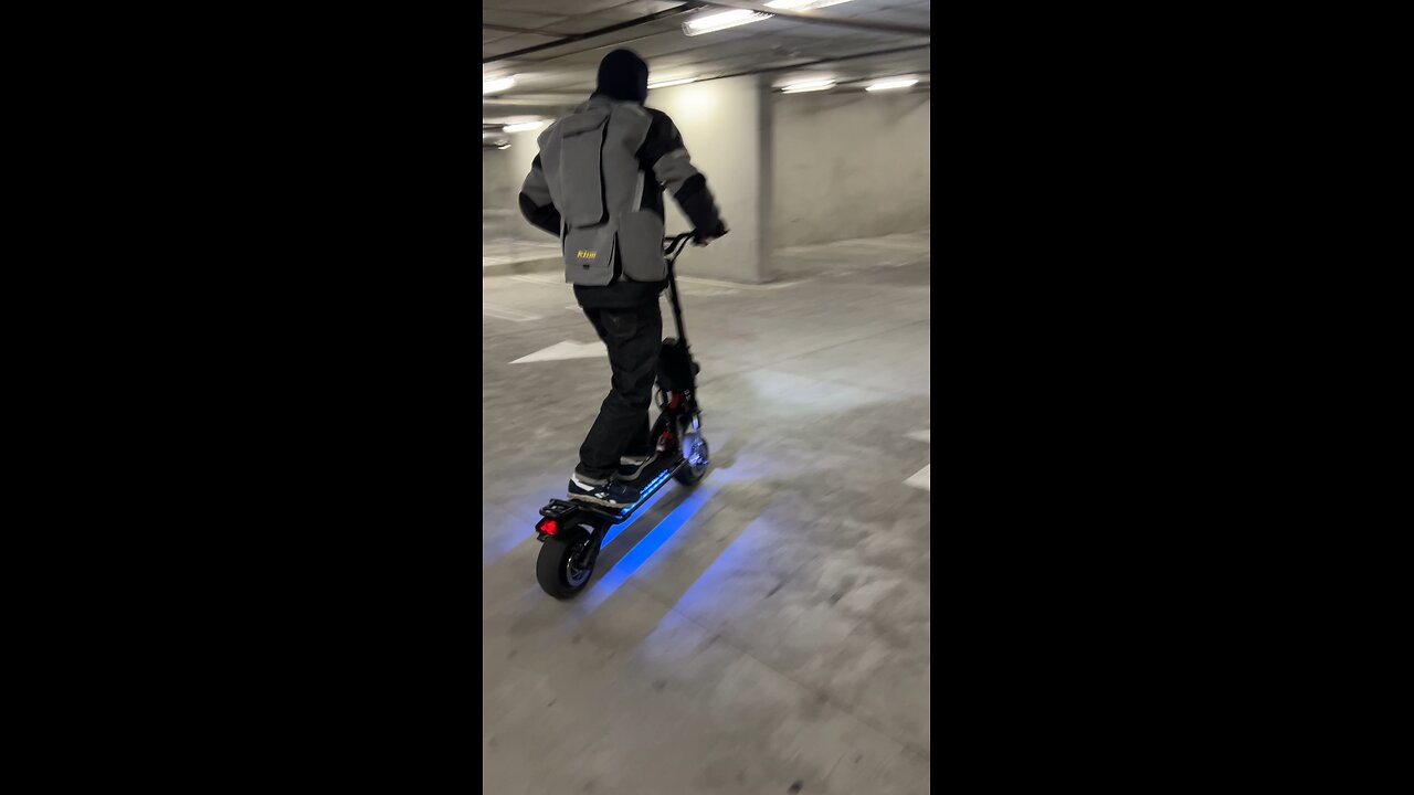 Dual motor scooters are the way to go ✅🛴