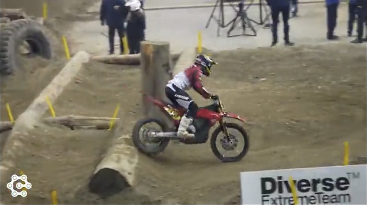 Super Enduro 2025 | Billy Bolt Dominates the Game | Rnd 1 Poland
