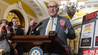 Top Democrat Senator Joins Trump - Schumer Is Furious