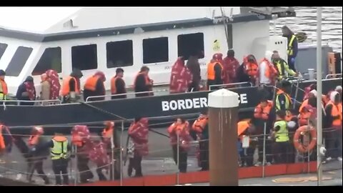 GBNews has learned that over 820 migrants crossed the English Channel legally into UK waters toda