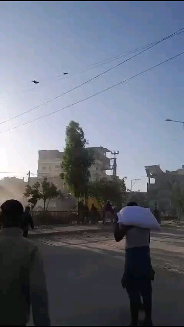 Chaos in Gaza: 110 trucks ROBBED by "peaceful Palestinians"