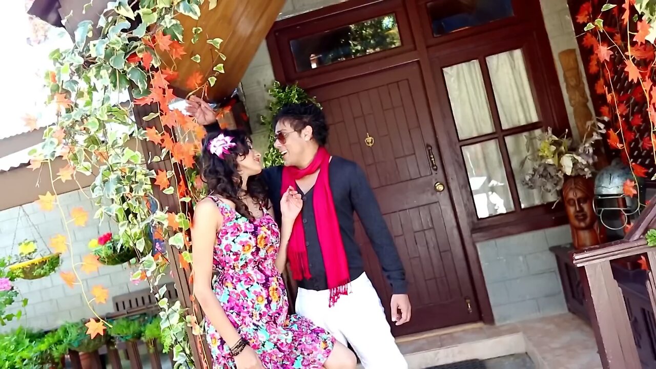 teri pyari pyari do akhiyan