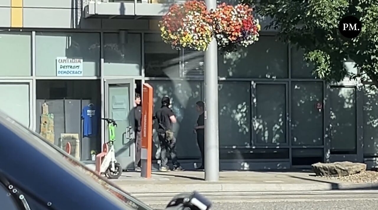 EXPOSING ANTIFA SET-UP OFFICE🚏🏢🥷📸NEXT TO ICE AGENCY FACILITY IN PORTLAND👲🏢💫