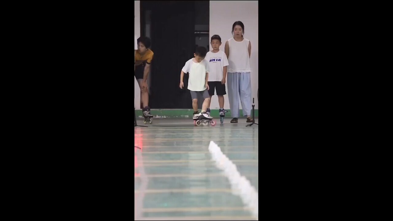Very talented 7-year-old Asian kid!