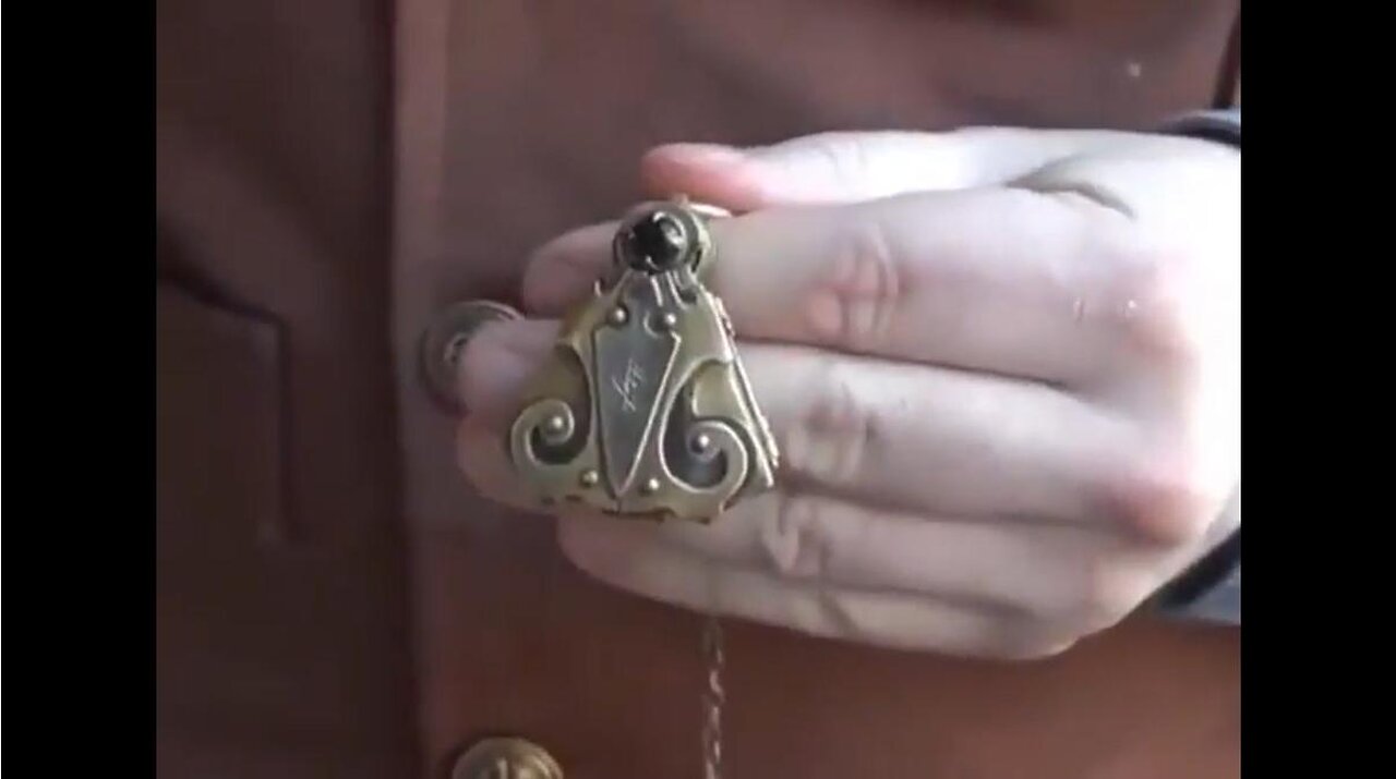 An Elaborate, Portable & Foldable 19th Century Sundial Necklace