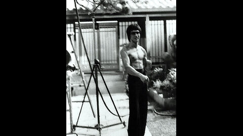 Cross kick Studio Films Bruce Lee