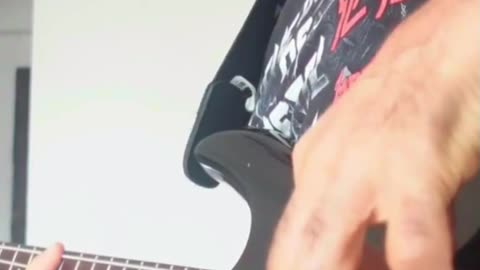 Youtube bassist