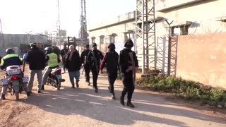 Islamabad tightens security after deadly Shi'ite mosque attack