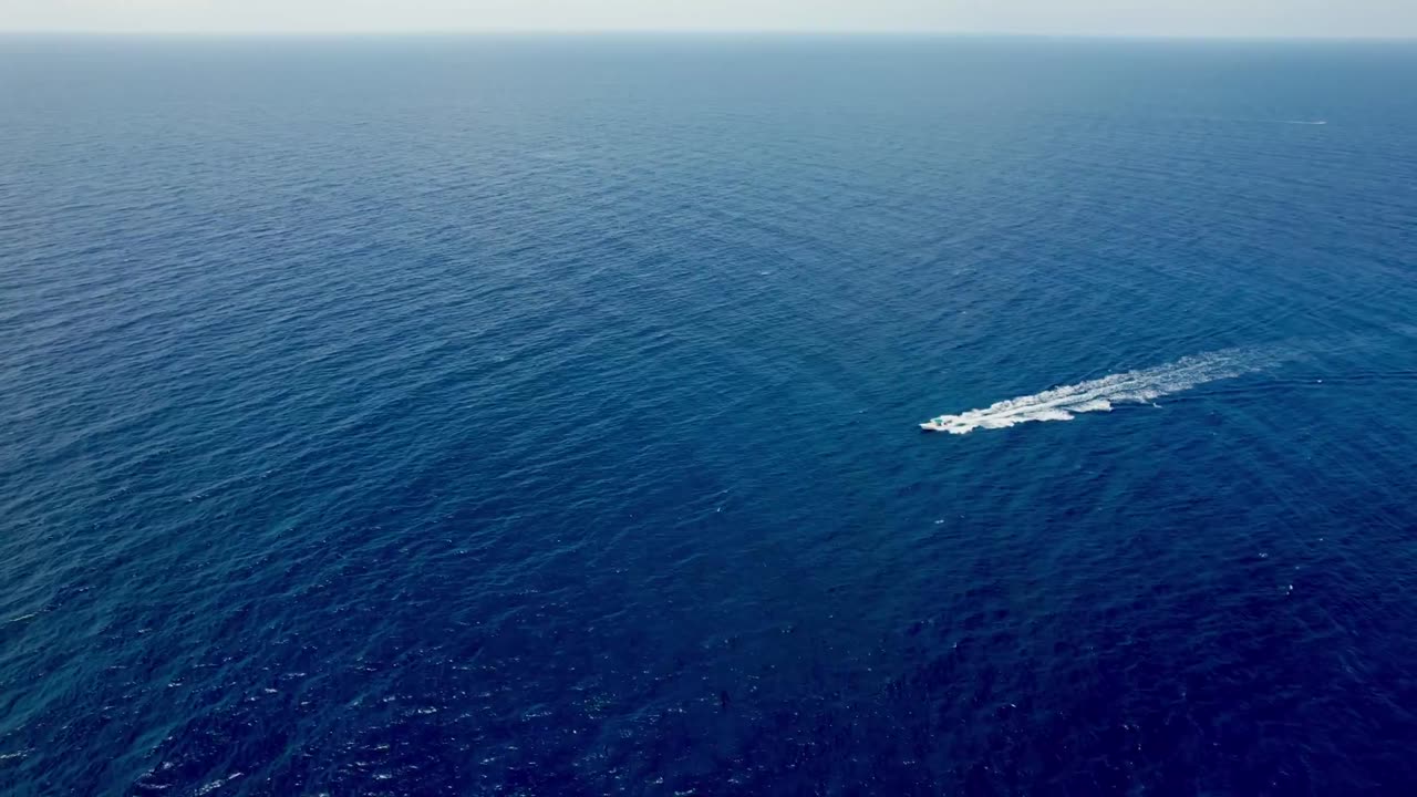 Boat ocean wake