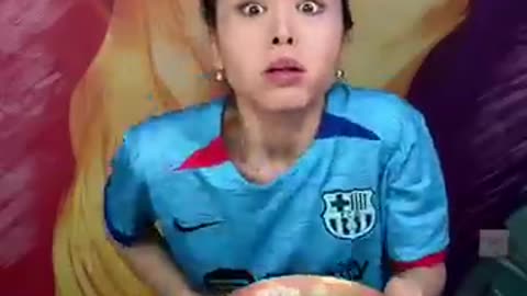 Try not to laugh😂😂