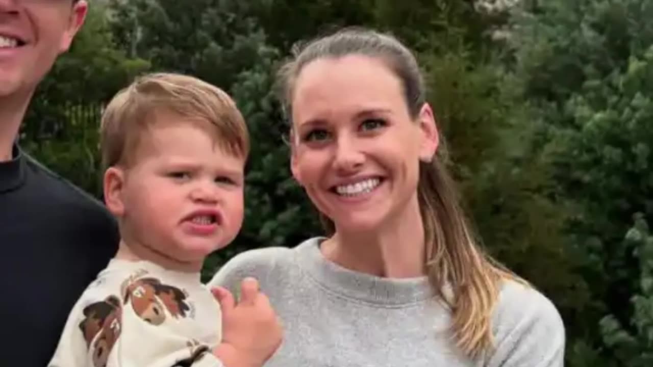 Scotty McCreery and Gabi Dugal Family Is Growing Again! - WorldEye