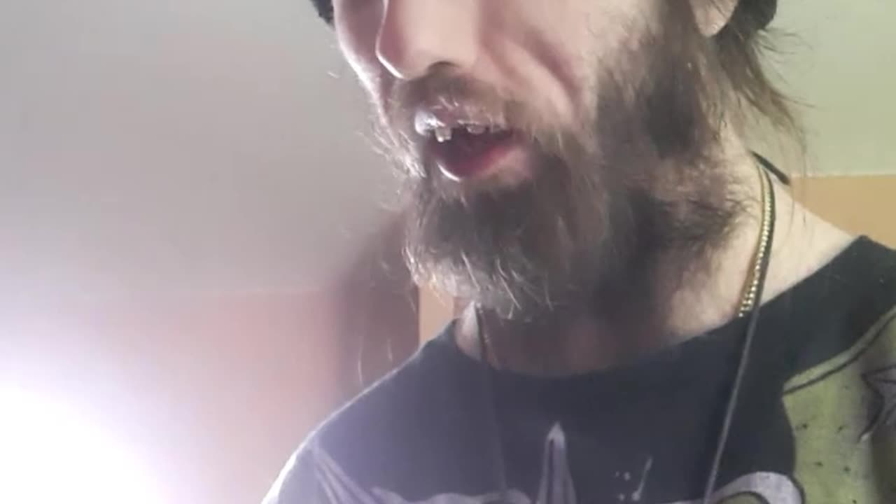 [28May25] Cyraxx remove music from his channel