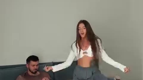 Anastasiya Malysheva’s Funny Bed Dance – When Everyone’s Busy With Their Own Thing